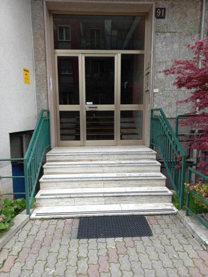 Appartamento 3 Camere Milano Centro Exterior photo